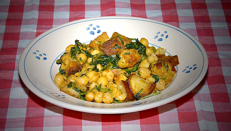 <i>Pisieddhri a cecamariti</i> (Peas <i>cecamariti</i>-style) or <i>Pisieddhri cu li muersi</i> (Peas with fried bread)