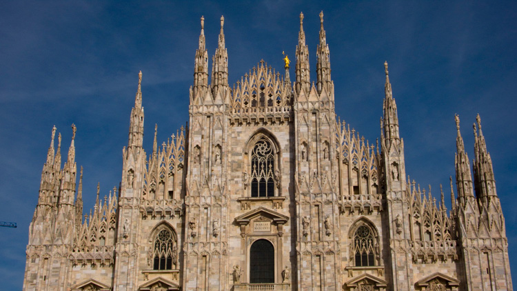 MILANO
La metropoli è ancora “da bere”
(…e “da mangiare”)