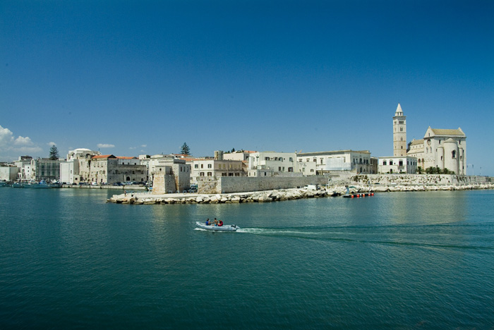 Trani
L’incantevole “Atene delle Puglie”