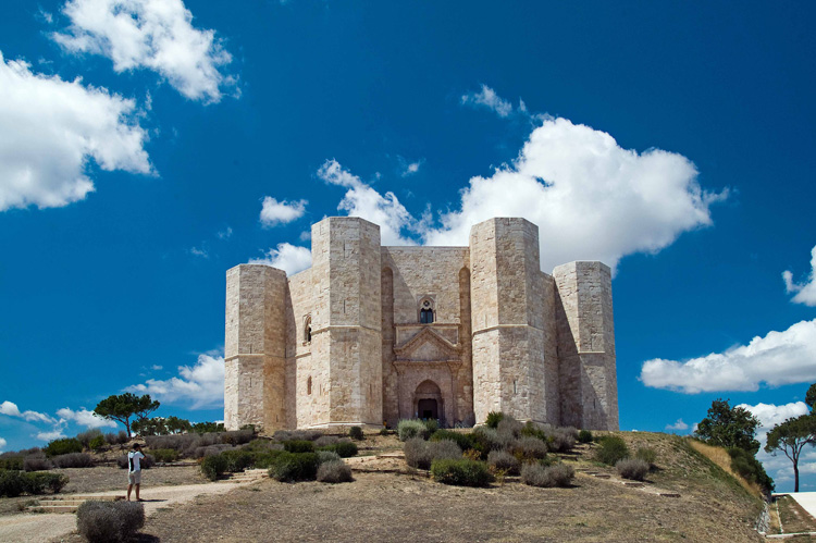 Castel del Monte
I mille enigmi del capolavoro di Federico II