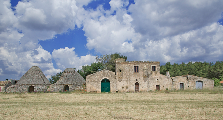 Parco Nazionale dell’Alta Murgia 
Il mondo perduto delle architetture in pietra a secco 