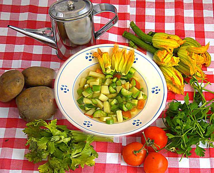 Zuppa di patate e zucchine