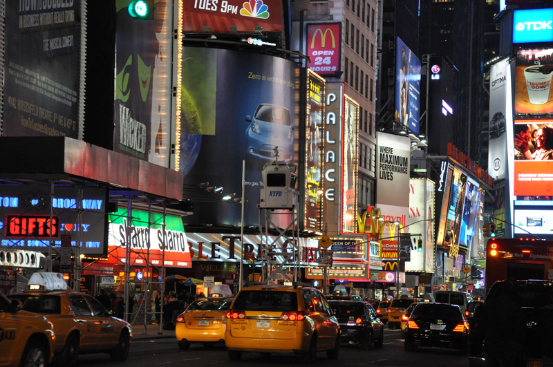 A Times Square
la città che non dorme mai