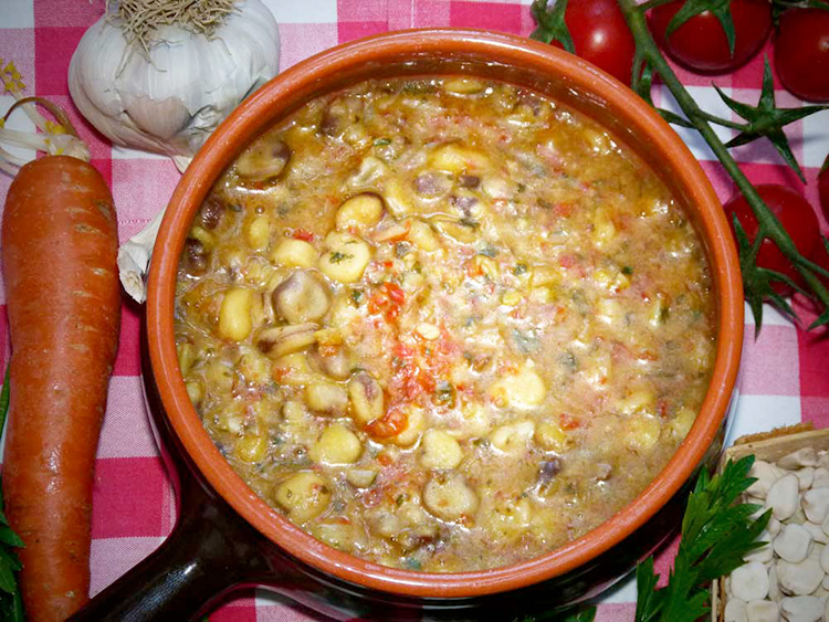 Zuppa Di Cicerchie Alla Pizzaiola Cucina Pugliese Puglia